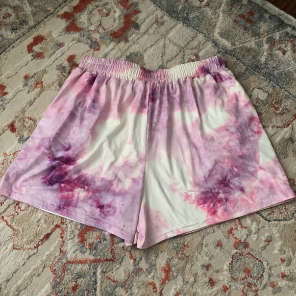 Tie dye drawstring shorts - Picture 3 of 3